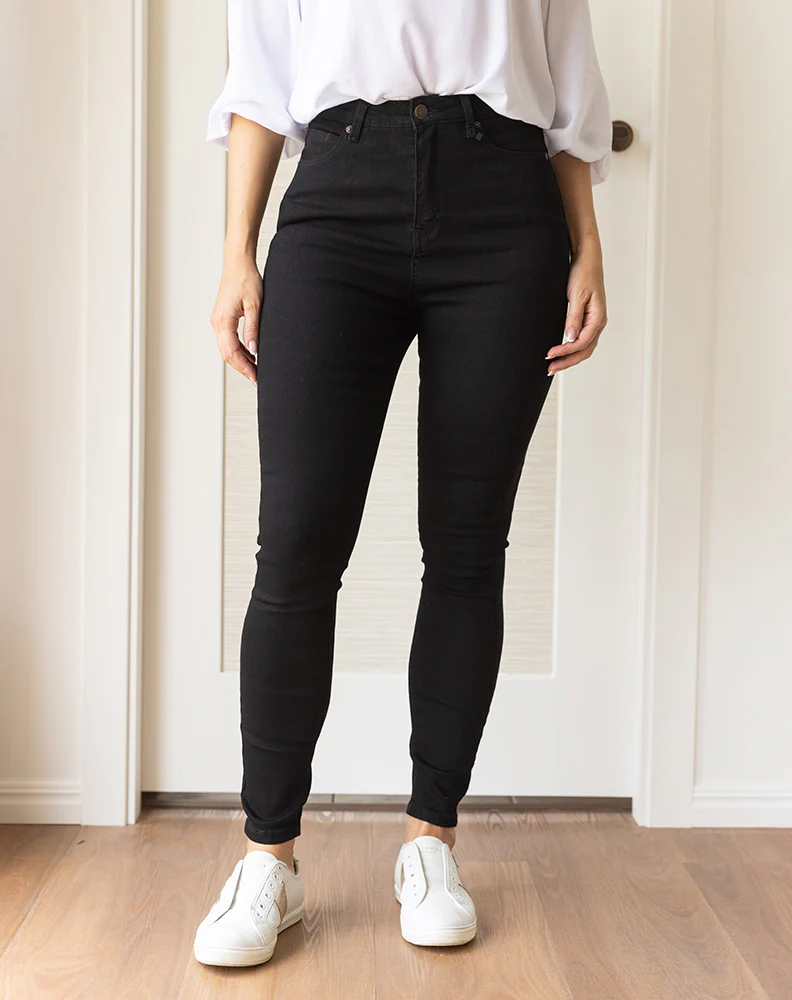 JAYMI JEAN