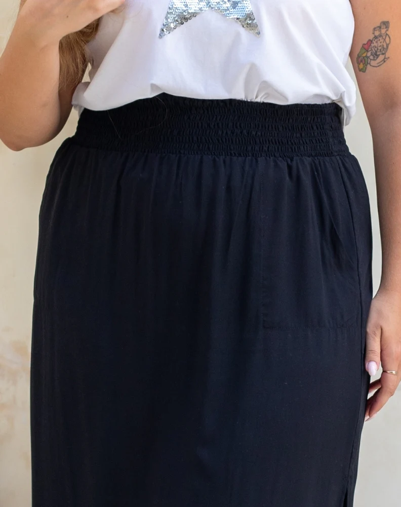Resort Skirt Black