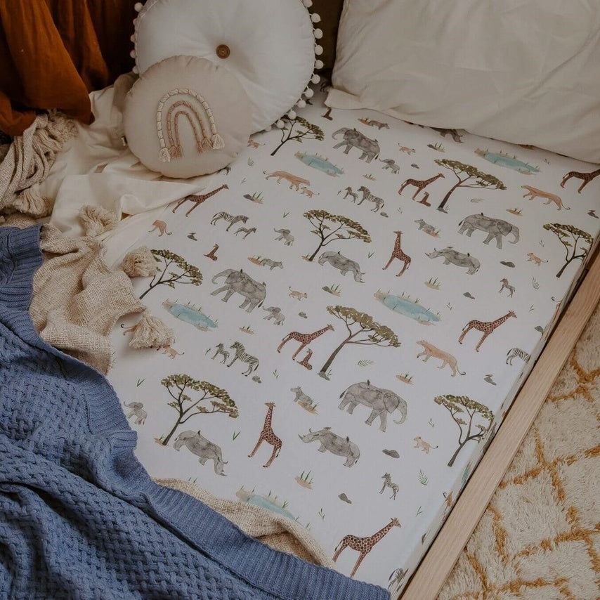 SNUGGLE HUNNY AFRICAN SAFARI FITTED COT SHEET