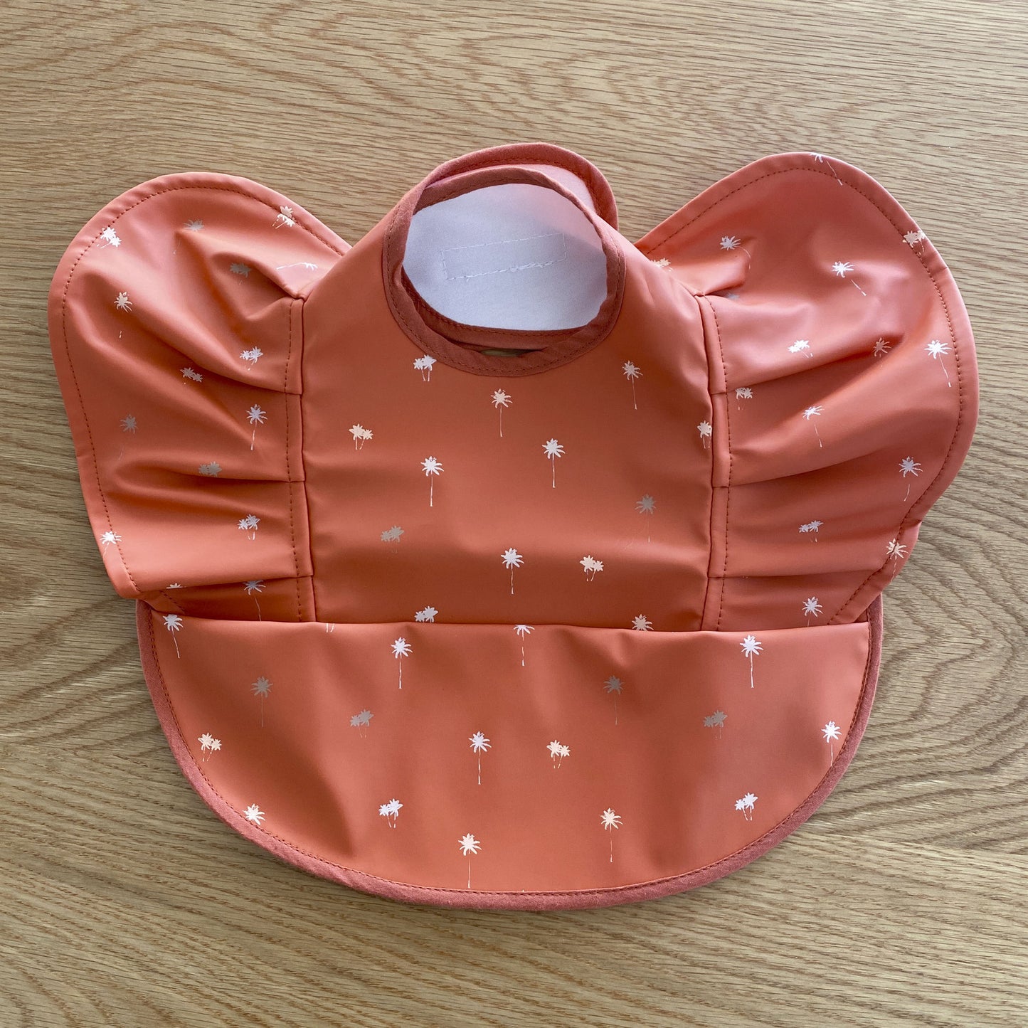 SNUGGLE HUNNY PALM FRILL WATER PROOF BIB