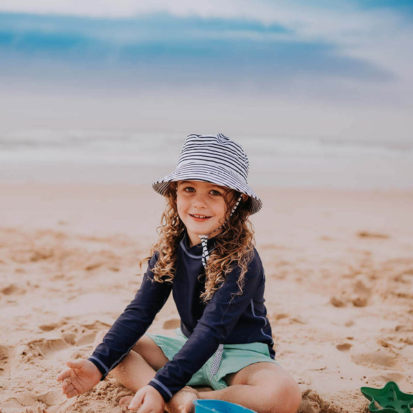 BEDHEAD BEACH BUCKET HAT 'STRIPE' PRINT