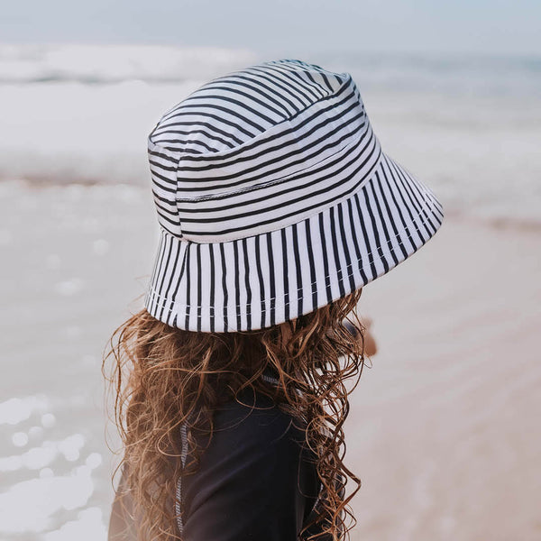 BEDHEAD BEACH BUCKET HAT 'STRIPE' PRINT